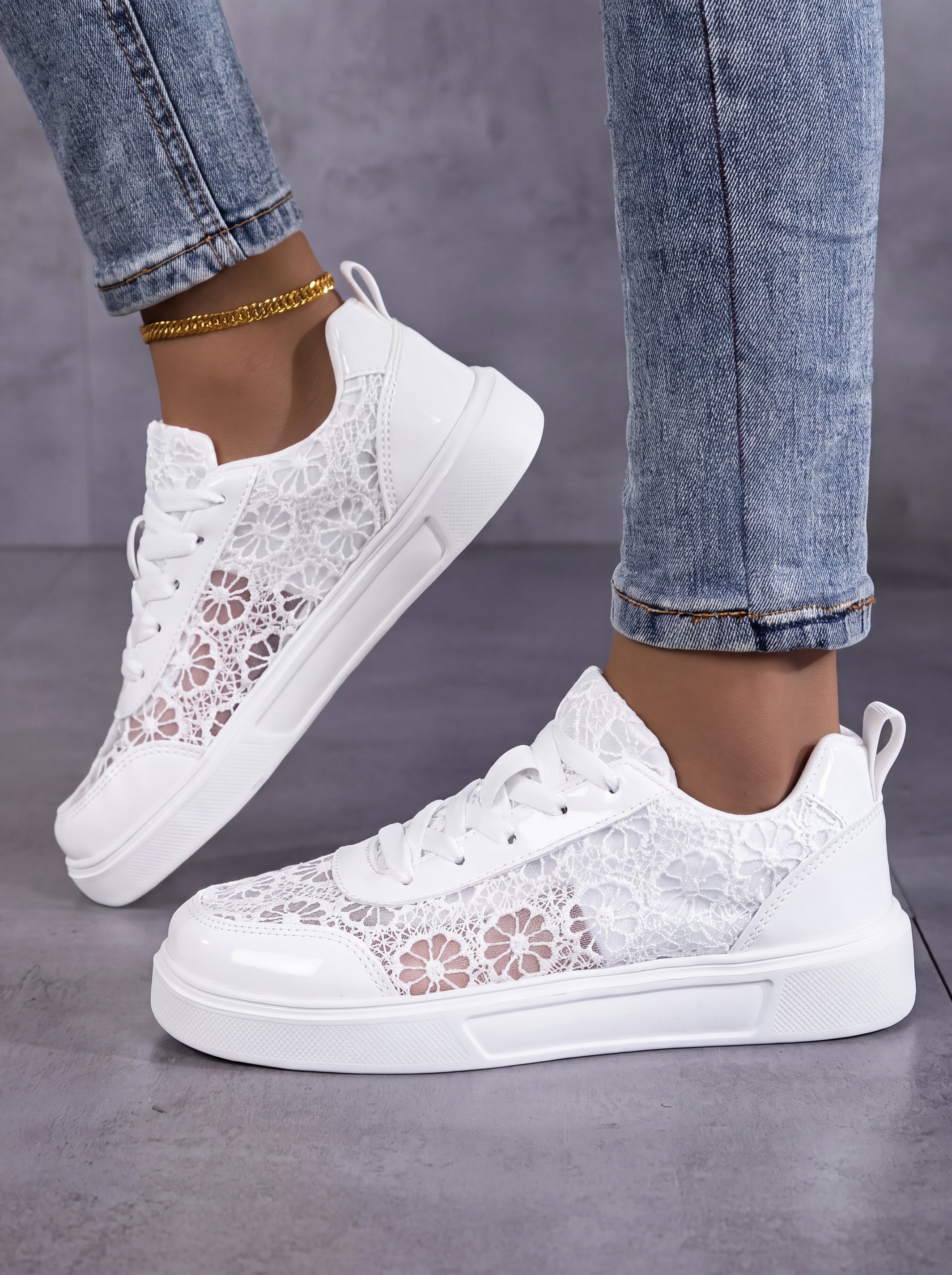Alfonsina | Sneakers con pizzo floreale